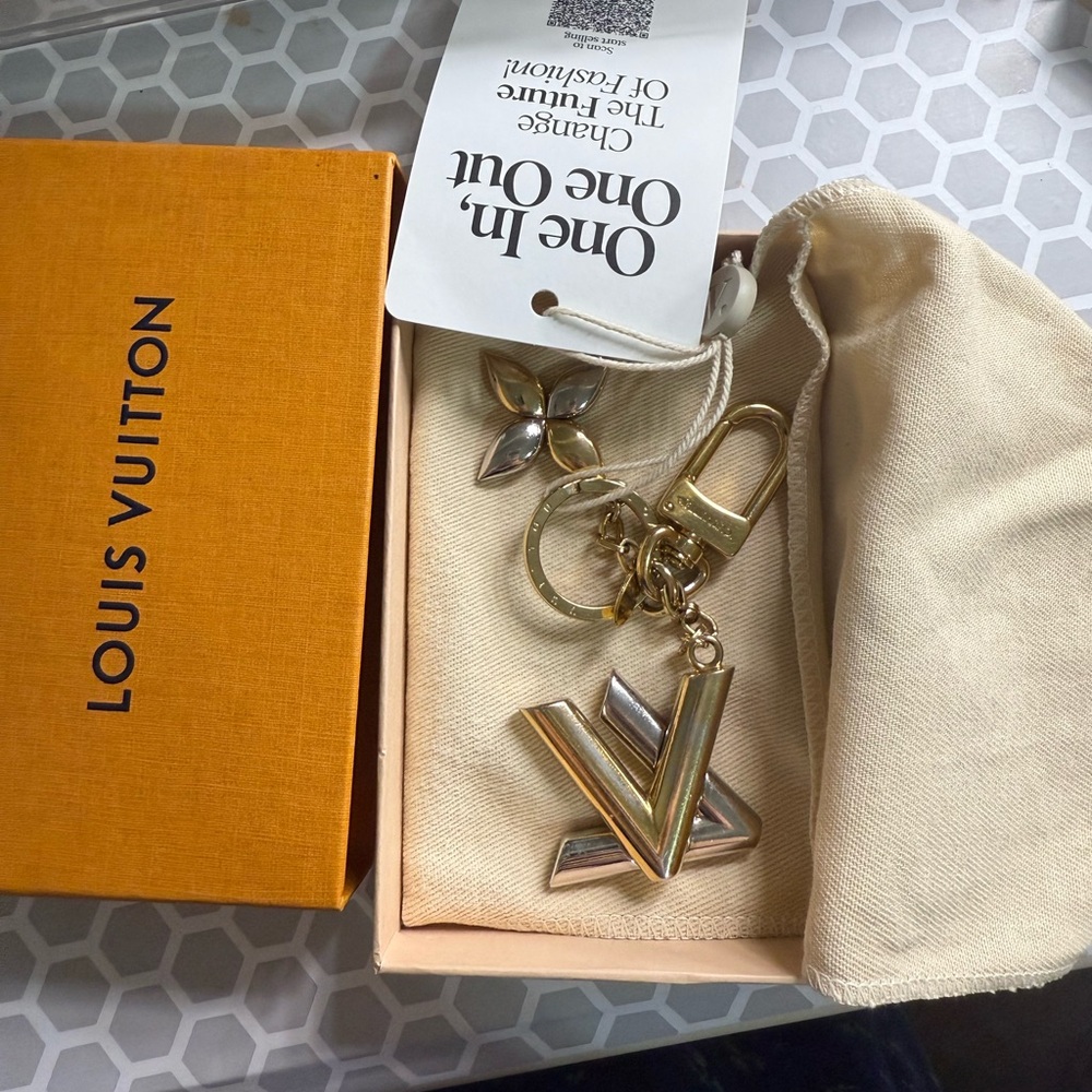 Louis Vuitton Gold and Silver Key & Card Holder